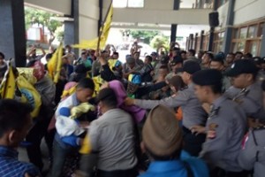 PMII-polisi ricuh